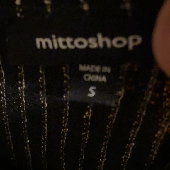 Top - Picture 3 of 3